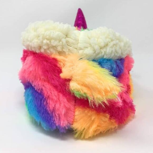 Oooh Geez Yeah Unicorn Sherpa Non-Slip Slippers, size Small (5-6) ~ NEW - Picture 5 of 6